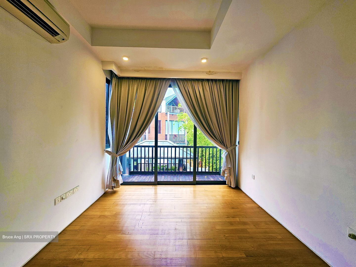 Jalan Haji Alias (D10), Semi-Detached #448160371